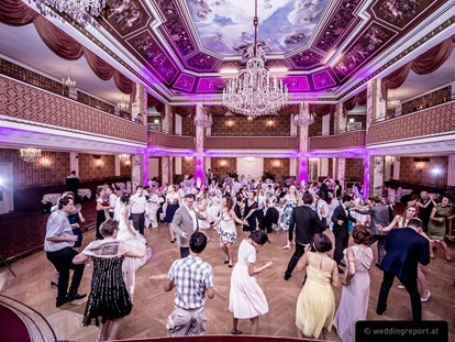 Hochzeit - Hochzeits-Stil: Traditionell - Wien - unser prunkvoller Ballsaal - Austria Trend Parkhotel Schönbrunn