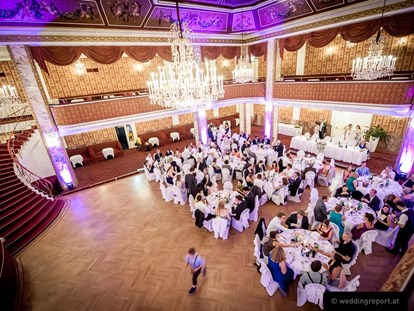 Hochzeit - Geeignet für: Firmenweihnachtsfeier - Wien - zu Tisch  - Austria Trend Parkhotel Schönbrunn