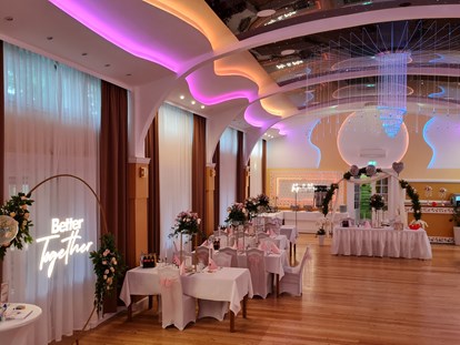 Hochzeit - Umgebung: in einer Stadt - Wien - Hochzeitssaal Wien Rosental