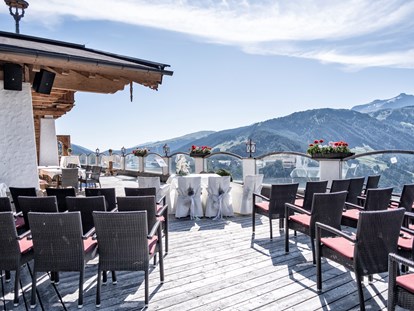 Hochzeit - Art der Location: Gasthaus - Eure Trauung unter Freiem Himmel auf der Rösslalm im Zillertal. - Rössl Alm