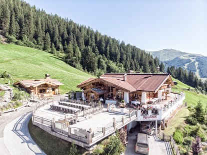 Hochzeit - Art der Location: Wintergarten - Die Rösslalm im Zillertal ist eine der beliebtesten Hochzteitslocations Tirols. - Rössl Alm