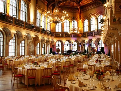 Hochzeit - interne Bewirtung - Wien - Großer Ferstelsaal für beeindruckende Feierlichkeiten - Palais Ferstel