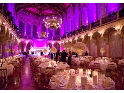 Hochzeit - Art der Location: Schloss - Wien - romantischer Großer Ferstelsaal - Palais Ferstel