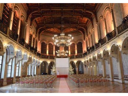 Hochzeit - Art der Location: Schloss - Wien - Trauung im Großen Ferstelsaal  - Palais Ferstel