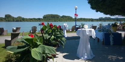 Hochzeit - Hochzeitsessen: 3-Gänge Hochzeitsmenü - Wien - Baumterrasse mit Agape, auch möglich für Trauungen  - MAYA Garden