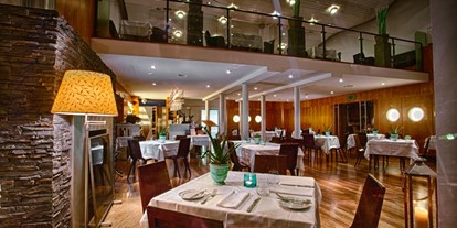Hochzeit - Hochzeitsessen: Catering - Wien -  Marina Raum mit offenen Kamin Platz für bis zu 70 PAX  - MAYA Garden