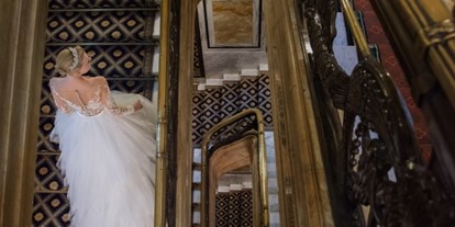 Hochzeit - Art der Location: ausgefallene Location - Wien - (c) Maria Tsakiri, Kleid: Niely Hoetsch und Solaine Piccoli - Hotel Bristol Vienna