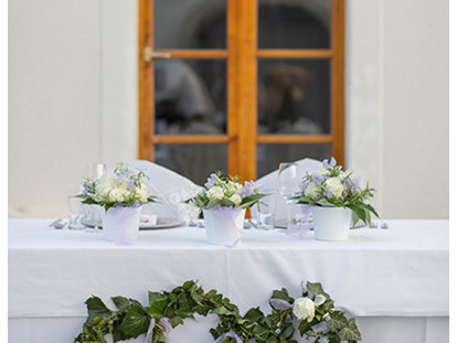 Hochzeit - Frühlingshochzeit - Oberösterreich - Heiraten auf dem Hof Groß Höllnberg in Oberösterreich. - Hof Groß Höllnberg