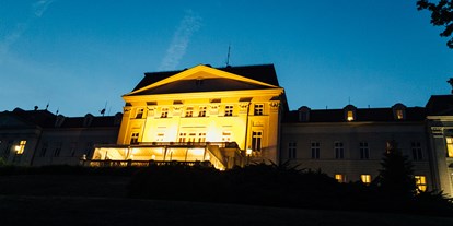 Hochzeit - Umgebung: im Park - Wien - Austria Trend Hotel Schloss Wilhelminenberg