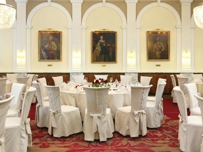 Hochzeit - Herbsthochzeit - Wien - Hotel Stefanie - Festsaal im ältesten Hotel Wiens, seit 1600 - Hotel & Restaurant Stefanie