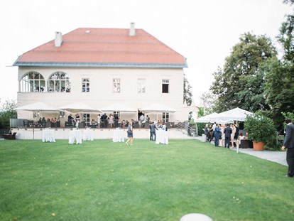 Hochzeit - Sommerhochzeit - Heiraten im Schloss Maria Loretto in Klagenfurt am Wörthersee. - Schloss Maria Loretto am Wörthersee