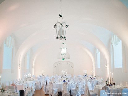Hochzeit - Sommerhochzeit - Győr-Moson-Sopron - Der Festsaal des Barockjuwel Schloss Halbturn im Burgenland.
Foto © stillandmotionpictures.com - Schloss Halbturn - Restaurant Knappenstöckl