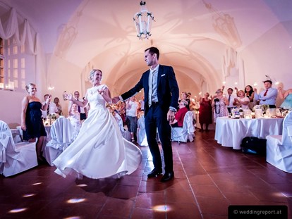 Hochzeit - Art der Location: Weingut/Heuriger - Feiern Sie Ihre Hochzeit im Schloss Halbturn im Burgenland.
Foto © weddingreport.at - Schloss Halbturn - Restaurant Knappenstöckl