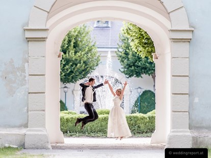 Hochzeit - Art der Location: im Freien - Győr-Moson-Sopron - Feiern Sie Ihre Hochzeit im Schloss Halbturn im Burgenland.
Foto © weddingreport.at - Schloss Halbturn - Restaurant Knappenstöckl