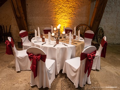 Hochzeit - barrierefreie Location - Möckmühl - Mittelalterliche Scheune in Neckarmühlbach Dekoration
 - Heiraten auf Schloss Horneck / Eventscheune 