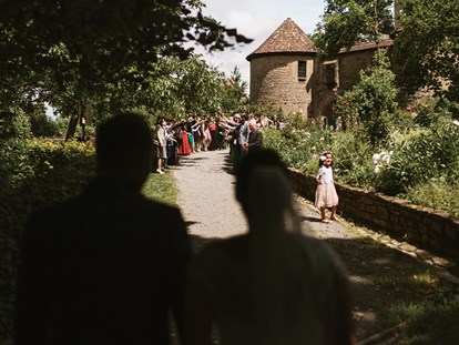 Hochzeit - Hochzeits-Stil: Modern - Erlenbach (Landkreis Heilbronn) - Heiraten auf Schloss Horneck / Eventscheune 