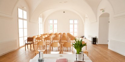 Hochzeit - Art der Location: Eventlocation - Franzen - Standesamtliche Trauung im Piaristensaal - Kunsthaus Horn