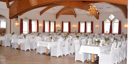 Hochzeit - Personenanzahl - Gmunden - Festsaal mit Hussen - Frodlhof