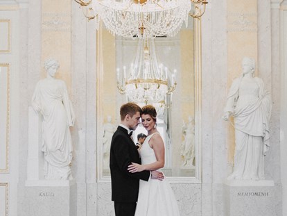 Hochzeit - Umgebung: in einer Stadt - Österreich - © Ivory Rose Photography - Albertina
