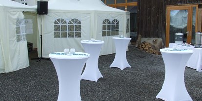 Hochzeit - Art der Location: Scheune - Außenbereich/Biergarten - Historischer Dorfgasthof Hirsch