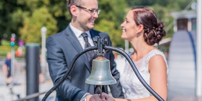 Hochzeit - Art der Location: Eventlocation - Ebensee - Der Wolfgangsee bietet die schönsten Fotomotive für Ihren perfekten Tag - SchafbergBahn & WolfgangseeSchifffahrt