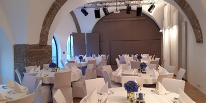 Hochzeit - externes Catering - Thalgau - Hochzeitsfeier im Burgsaal - Burg Golling