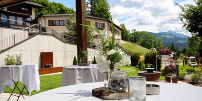 Hochzeit - Umgebung: in den Bergen - Filzmoos (Filzmoos) - Hotel Terrasse - Laudersbach's Event-Stadl