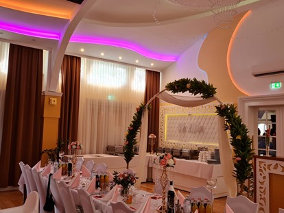 Hochzeit - Geeignet für: Firmenweihnachtsfeier - Hochzeitsring  - Hochzeitssaal Wien Rosental