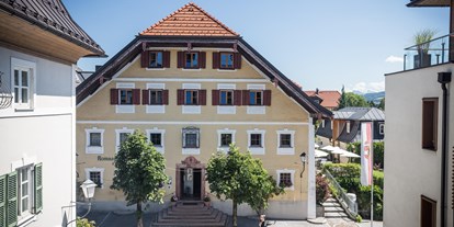 Hochzeit - Winterhochzeit - Salzburg und Umgebung - Hotelansicht - Restauranteingang - Romantik Spa Hotel Elixhauser Wirt ****S