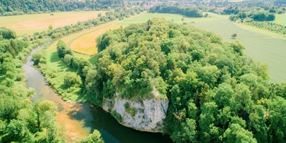 Hochzeit - Umgebung: am Land - Inzigkofen - Steinwiese am Donauufer des Fürstlichen Park Inzigkofen