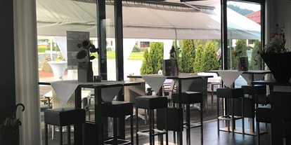 Hochzeit - externes Catering - Murtal - direkt vom Cafè -/Bar Bereich gelangt man zur Terasse - Hotel Fohnsdorf