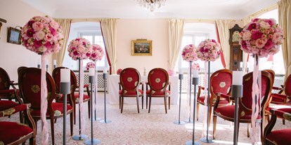 Hochzeit - Geeignet für: Eventlocation - Standesamtliche Trauung im Rosa Salon
Civil Ceremony at Pink Salon - Schloss Fuschl, A Luxury Collection Resort & Spa