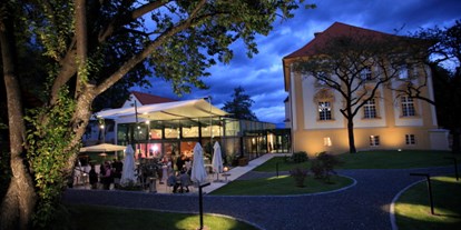 Hochzeit - Trauung im Freien - Leoben (Leoben) - Hofwirt bei Nacht - Hotel Hofwirt