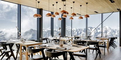 Hochzeit - Art der Location: Restaurant - Tiroler Oberland - Heiraten im ice Q auf 3.048 m Seehöhe am Gipfel des Gaislachkogls © Rudi Wyhlidal - ice Q