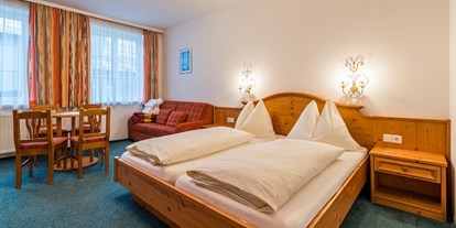 Hochzeit - Umgebung: in einer Stadt - Hallstatt - Zimmer Königslehen - Hotel Post Walter 