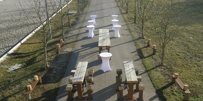 Hochzeit - Art der Location: privates Anwesen - Oberösterreich - Außenbereich mit Sektempfang - Festsaal Doppelgraben