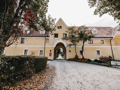 Hochzeit - Art der Location: Waldhochzeit - Österreich - Schlosshotel Obermayerhofen