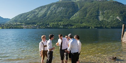Hochzeit - Ebensee - Erfrischende Abkühlung im Altausseer See.
Foto © sabinegruber.net - Strandcafe Restaurant