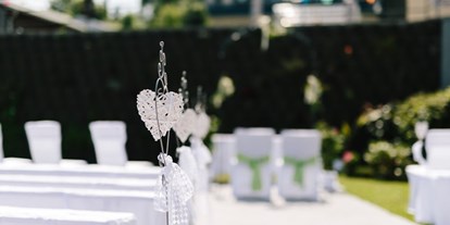 Hochzeit - Hochzeits-Stil: Industrial - Outdoor-Hochzeit Mittel-BAR, freie Trauung, draußen - Mittel-BAR Schönheide