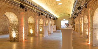Hochzeit - Art der Location: Fabrik - Gewölbesaal (3 Gewölbe, gesamt 285 m²) - Lendelhaus & Historische Saftfabrik