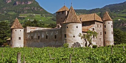 Hochzeit - Lana (Trentino-Südtirol) - Historische Mauern, von Weinreben umgeben - Schloss Maretsch