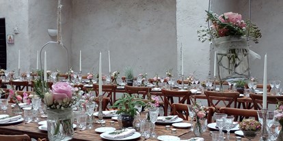 Hochzeit - Geeignet für: Private Feier (Taufe, Erstkommunion,...) - Südtirol - Schlicht und einfach...romantisch... - Schloss Maretsch