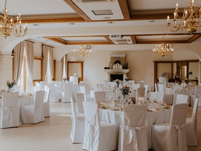 Hochzeit - Klimaanlage - Steiermark - Festsaal für die Tafel im Weinschloss Thaller - Weinschloss Thaller