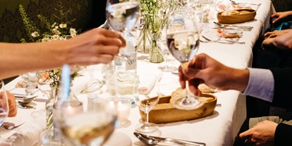 Hochzeit - Hochzeits-Stil: Fine-Art - Ebensee - Das Restaurant - elegant und stilecht. - Paul der Wirt, St. Wolfgang