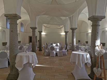 Hochzeit - Preisniveau: günstig - Steyr - Schloss Events Enns