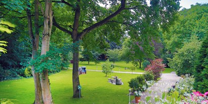 Hochzeit - Art der Location: Eventlocation - Neuss - Blick in den Park - Landhaus Danielshof