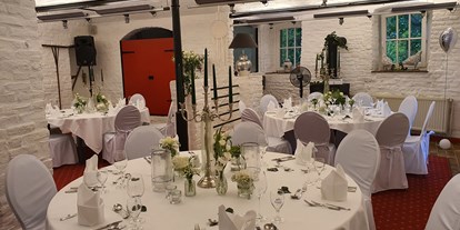 Hochzeit - Preisniveau: hochpreisig - Monheim am Rhein - Hochzeitsfeier in der Stallung - Landhaus Danielshof