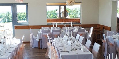 Hochzeit - barrierefreie Location - Gansbach - Eine Hochzeitstafel in Rosa! - WEINGUT & WEINBLICK Grafinger