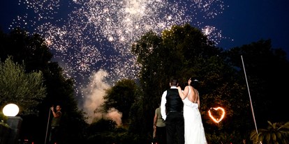 Hochzeit - Art der Location: Eventlocation - Neuss - Ein Feuerwerk der Liebe - JADE SAAL EVENTLOCATION