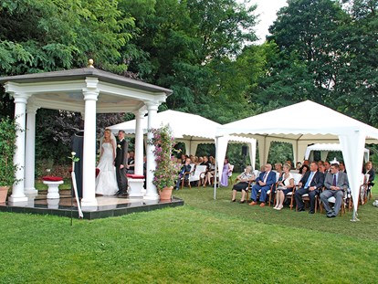 Hochzeit - Art der Location: Hotel - Pavillon und Kuppelzelt auf Burgwiese - The Lakeside Burghotel zu Strausberg